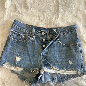 Women’s Levi Shorts